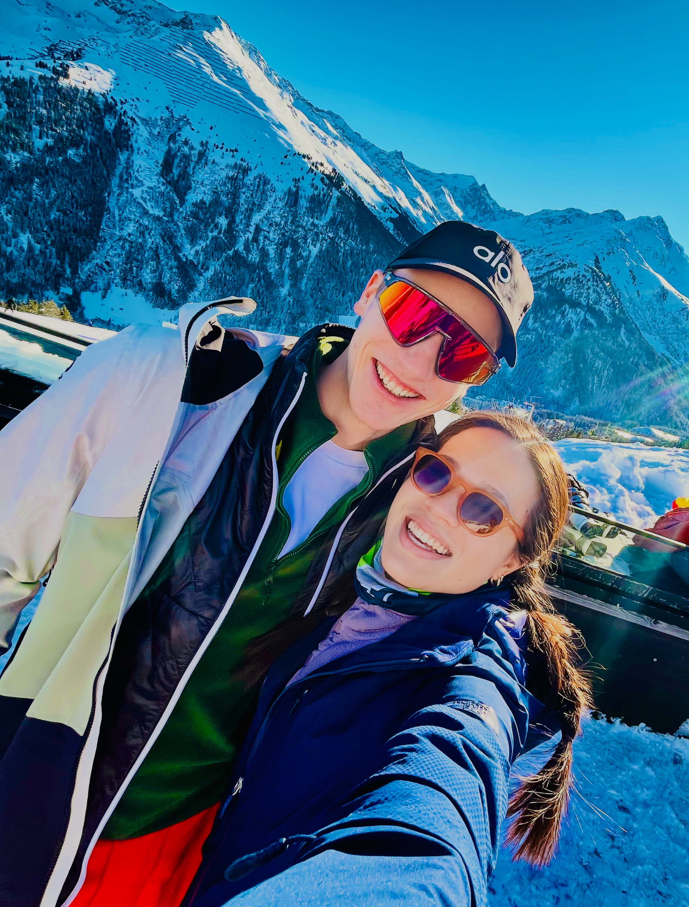 Julia and Dominik skiing